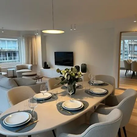 Ruim Met Zeezicht In Hartje Knokke-Heist