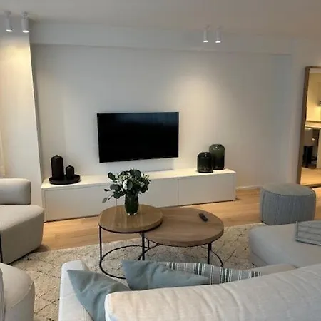 Ruim Met Zeezicht In Hartje Apartment