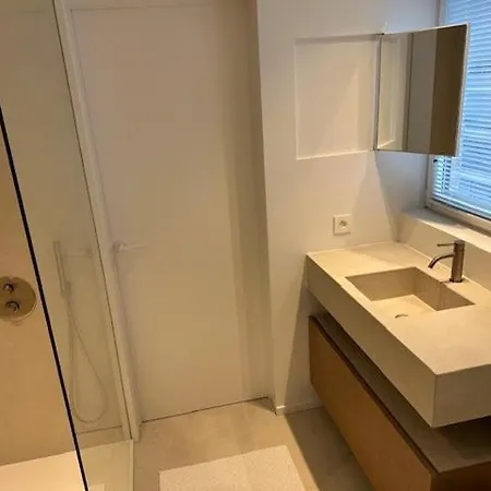 Ruim Met Zeezicht In Hartje