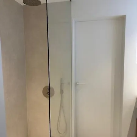 Apartment Ruim Met Zeezicht In Hartje Knokke-Heist